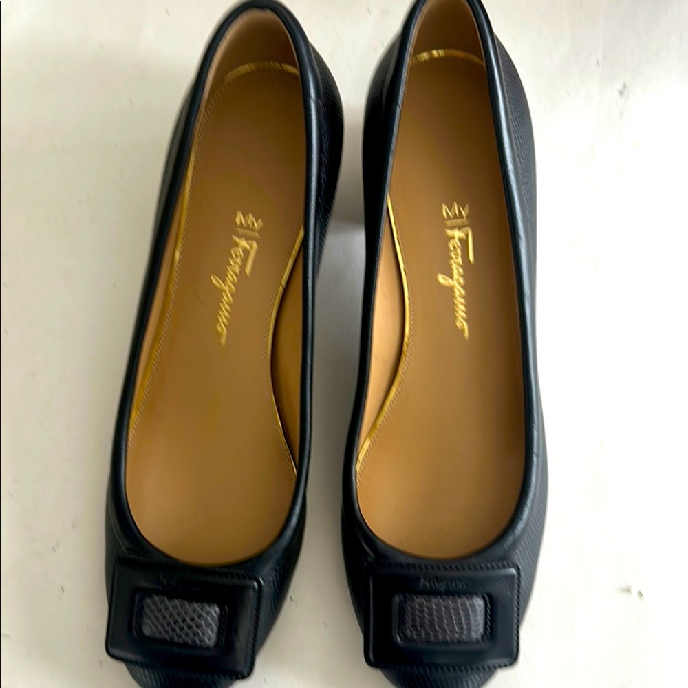 Salvatore Ferragamo Black Leather Women's Shoes
